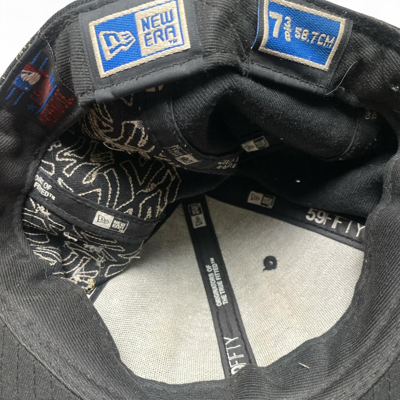 New York Yankees New Era Black and Grey Embroidery Stitch Fitted Cap