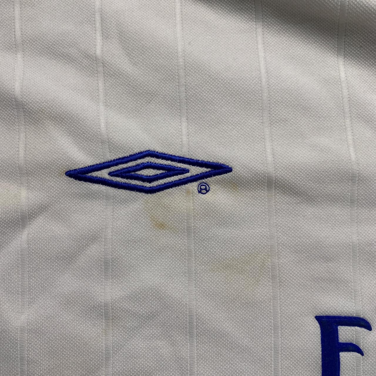 Chelsea FC Vintage Umbro Football Jersey White and Blue