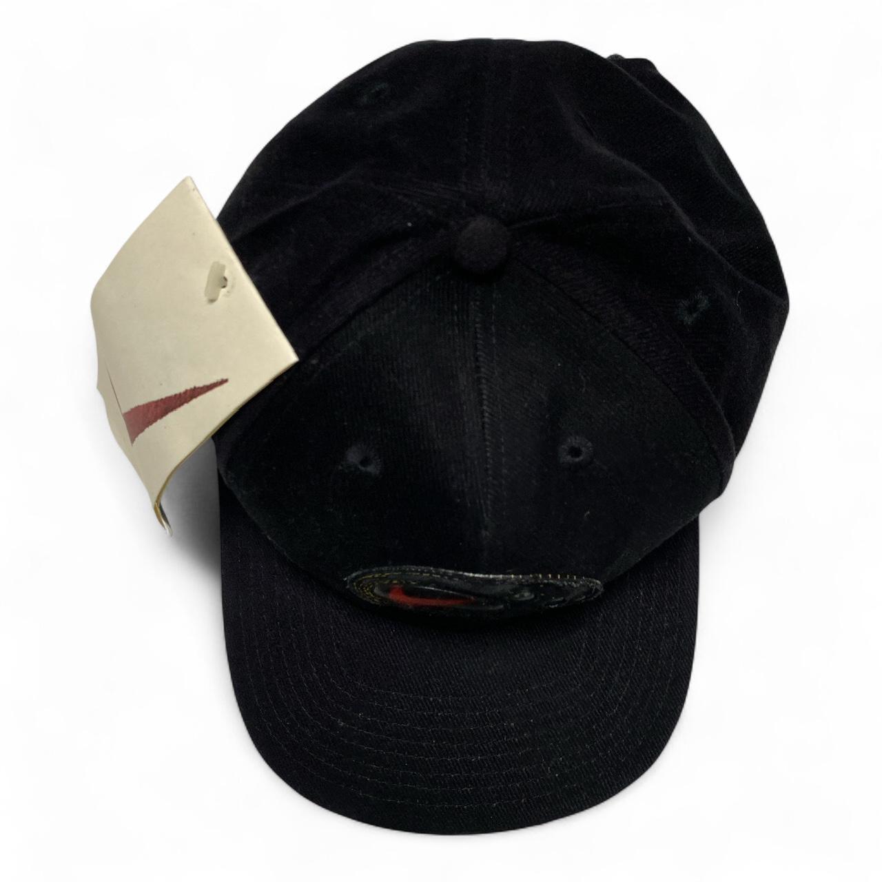 Nike Air Vintage 90’s Black and Red Swoosh Cap