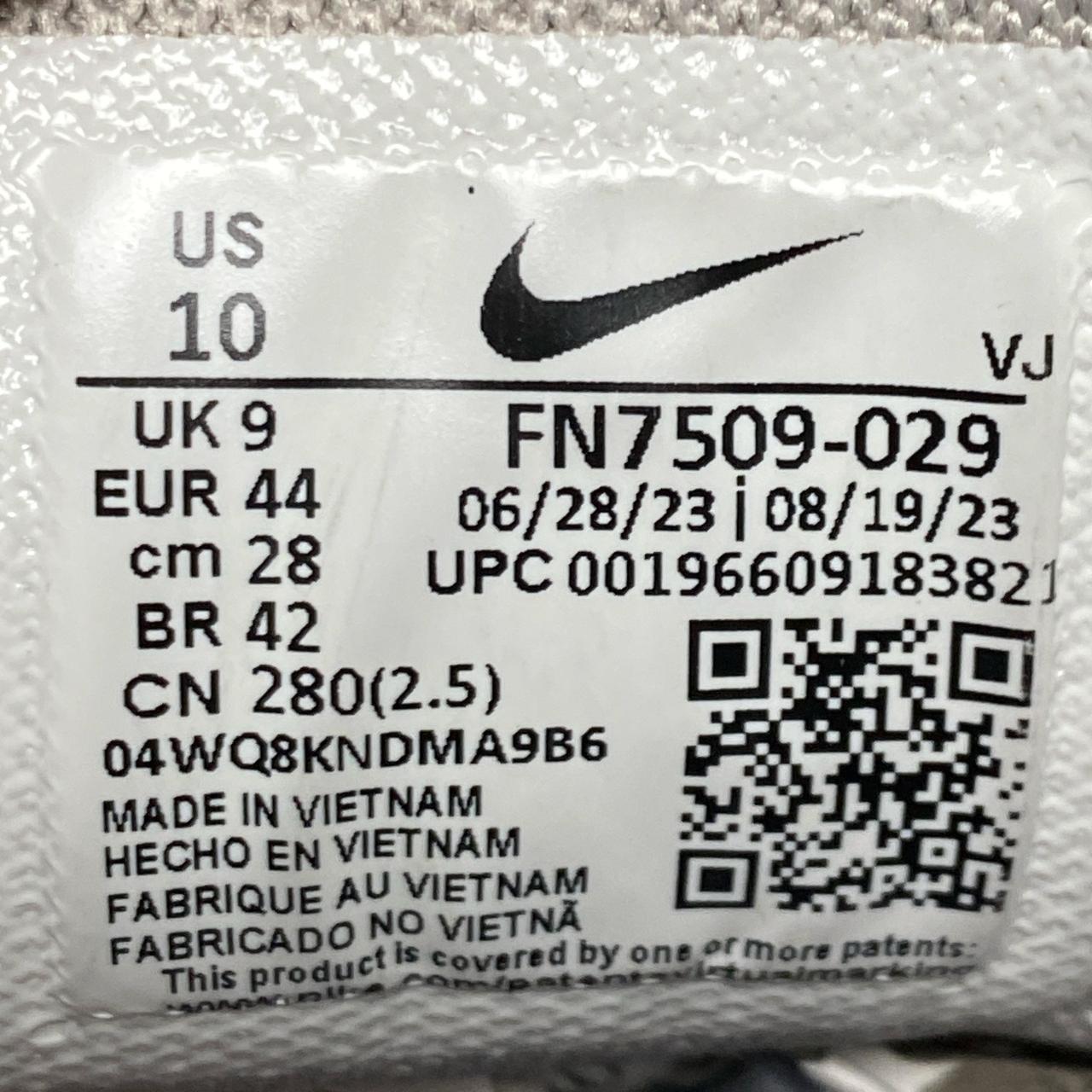 Nike p6000 White Silver and Turquoise Trainers (UK 9)