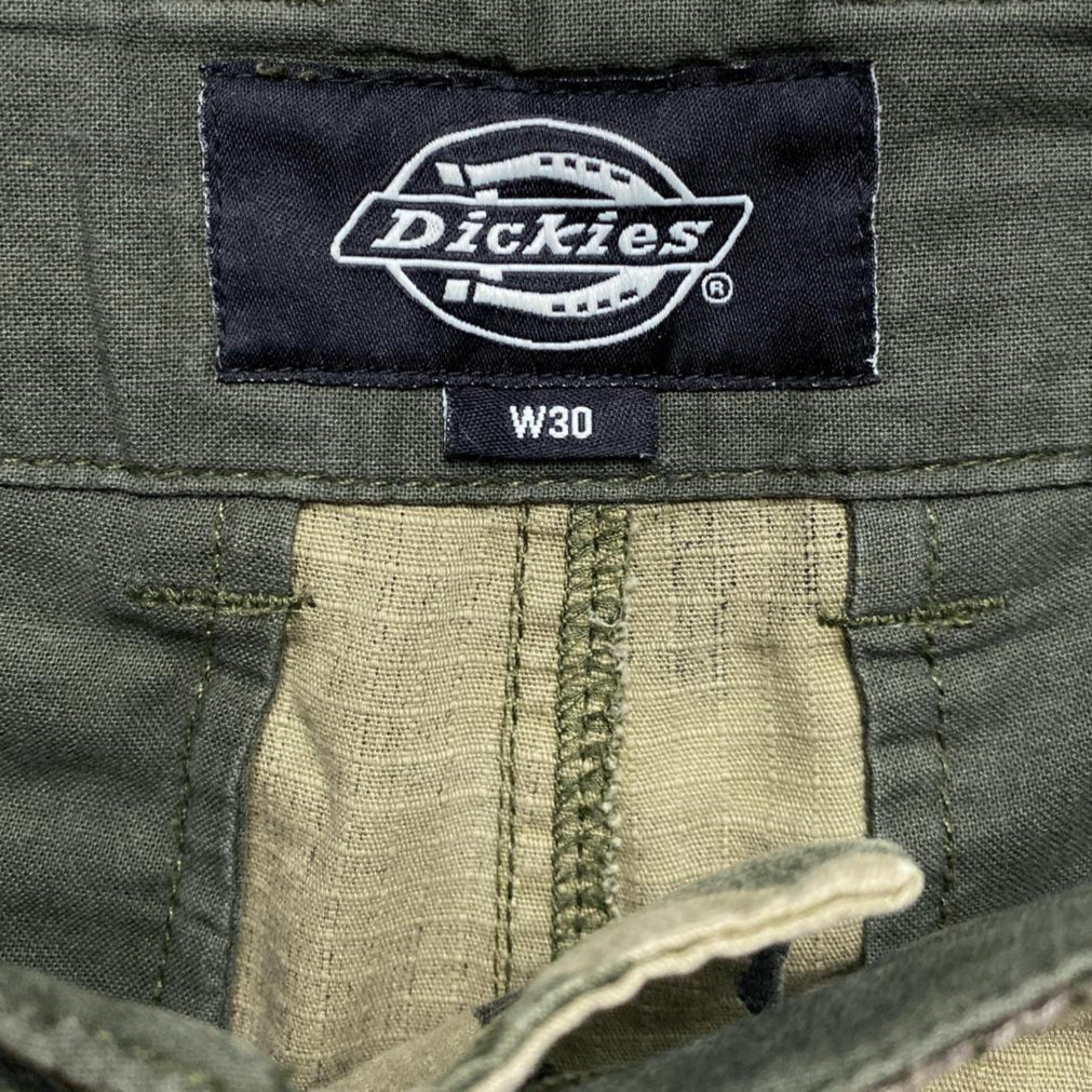 Dickies Camouflage Cargo Combat Army Shorts (30W)