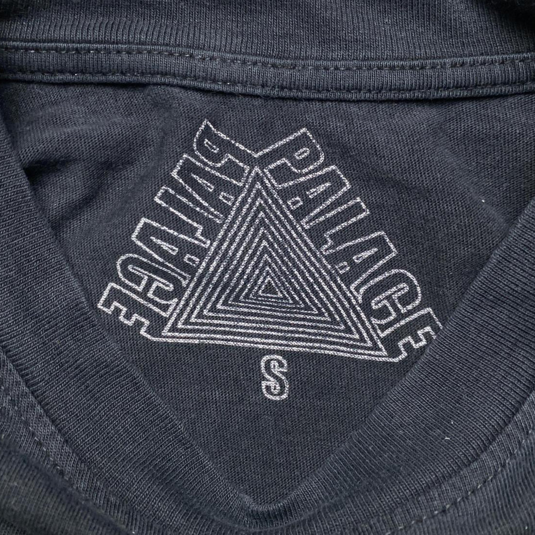 Palace Parrot Embroidery T Shirt Black (S)