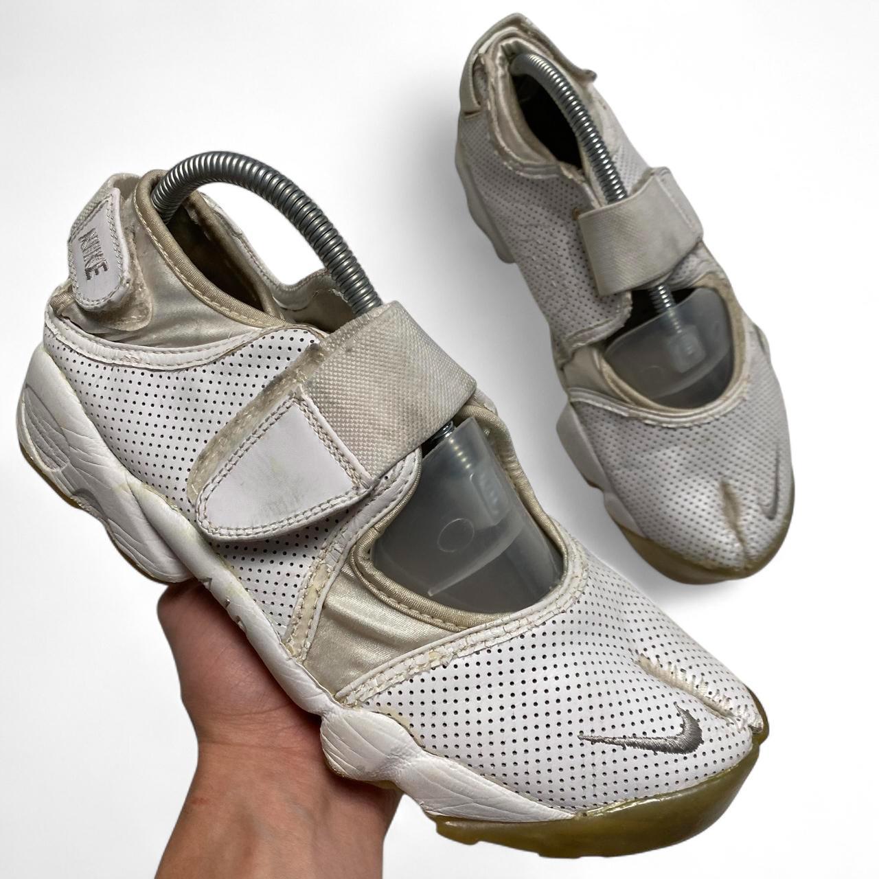 Nike Air Rift White Leather Trainers (UK 7.5)