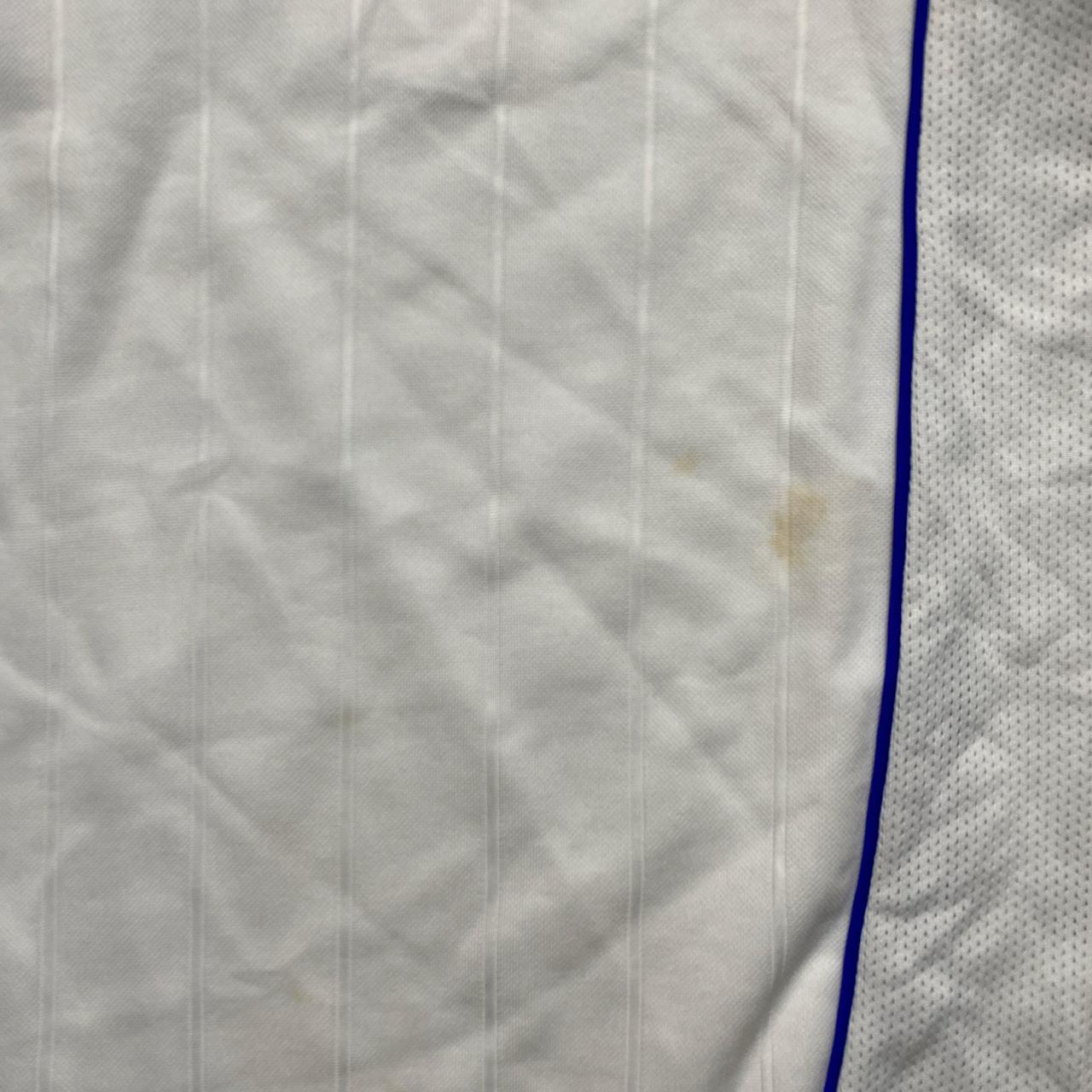 Chelsea FC Vintage Umbro Football Jersey White and Blue (XS)