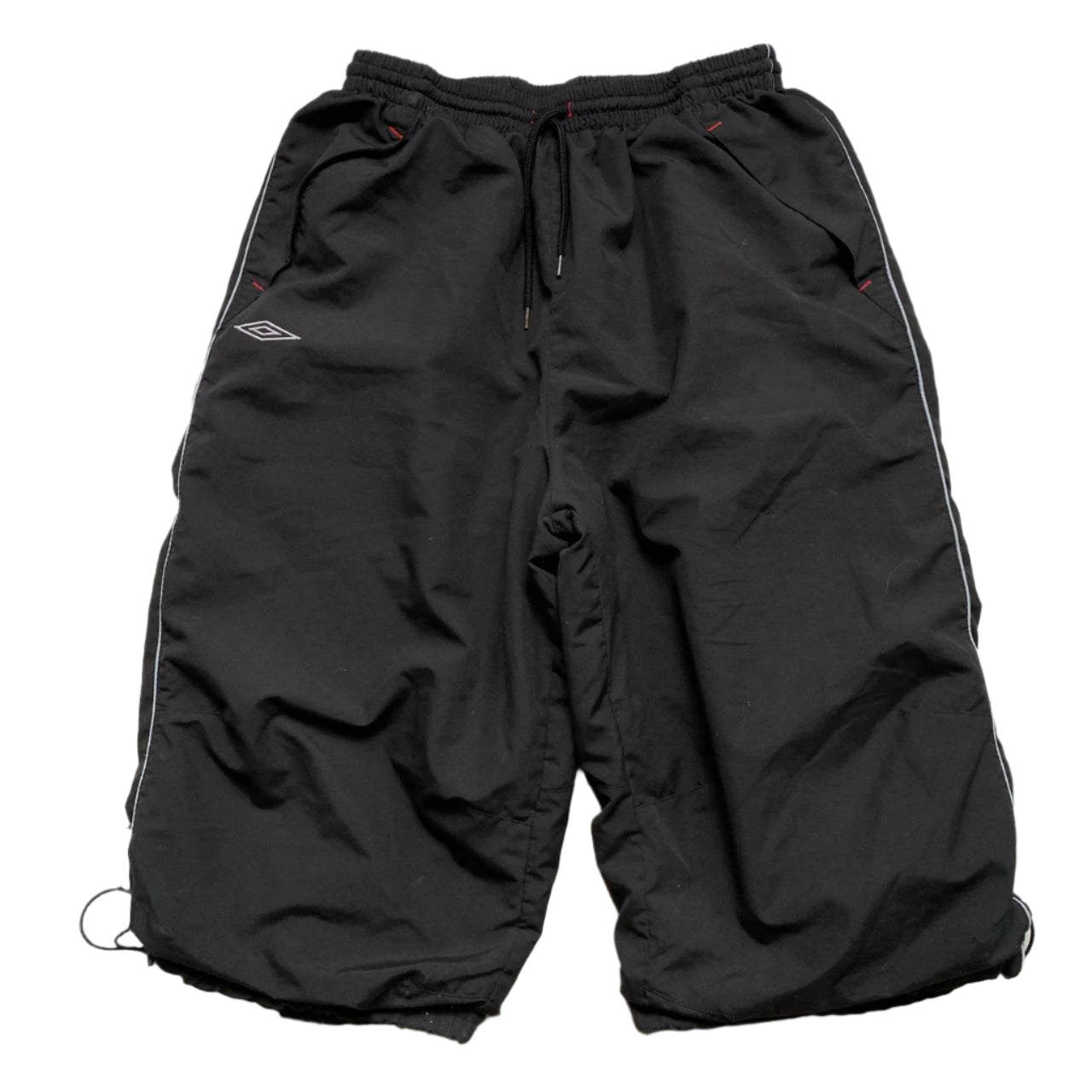 Umbro Black and Grey Shell Trackpant Shorts (XL)