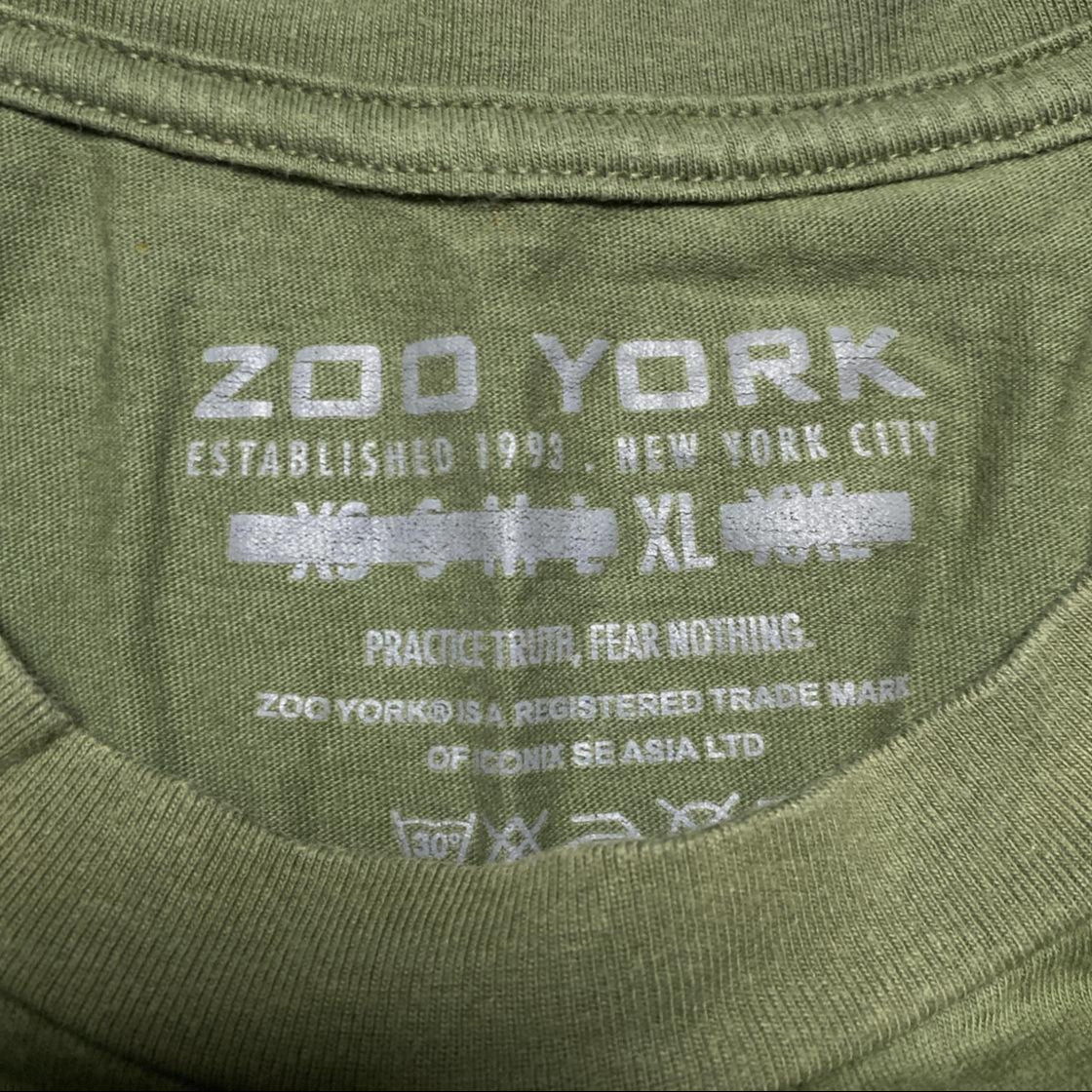 Zoo York Green and Black T Shirt (XL)