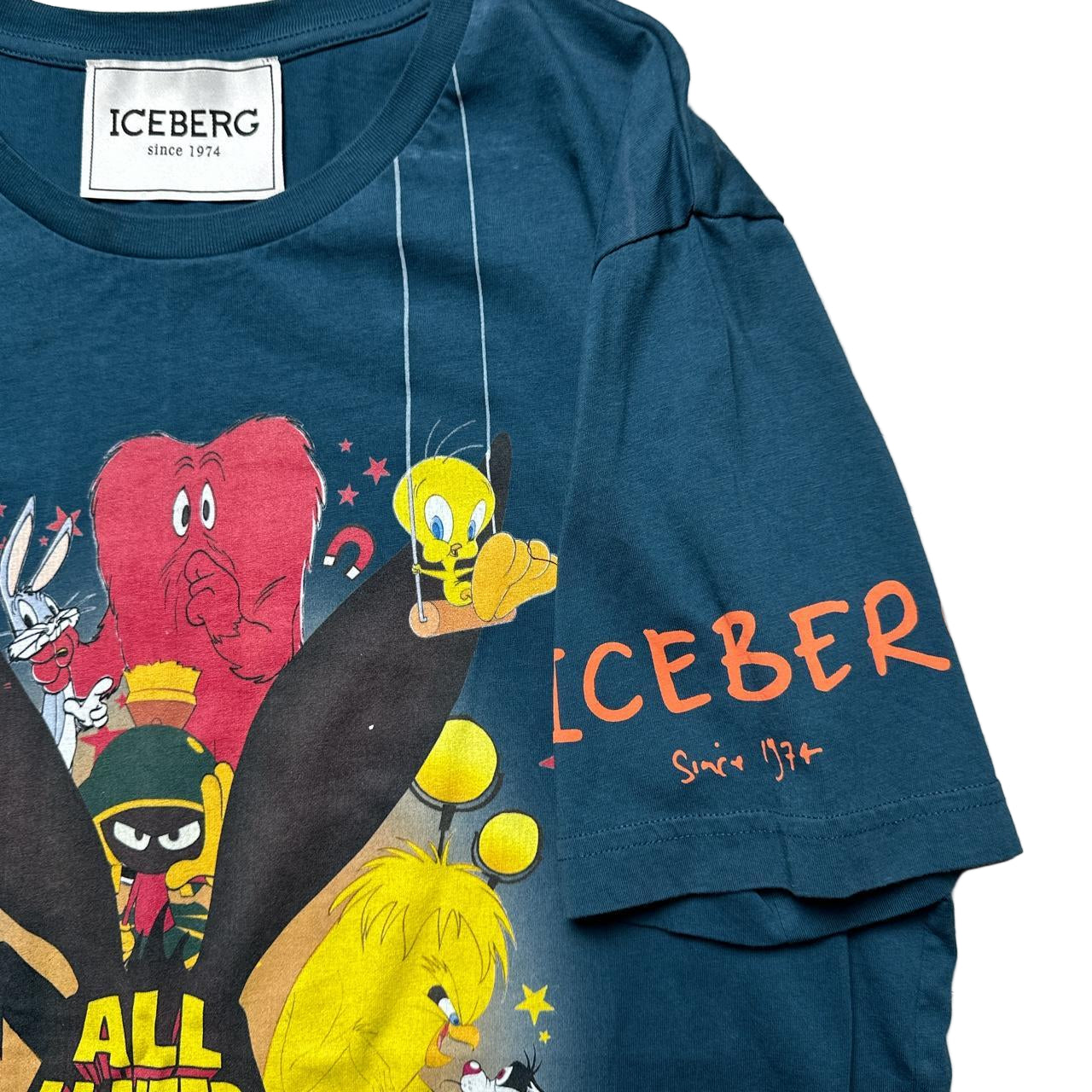 Iceberg Looney Tunes Vintage Taz Bunny Duck Tweety T Shirt (L)