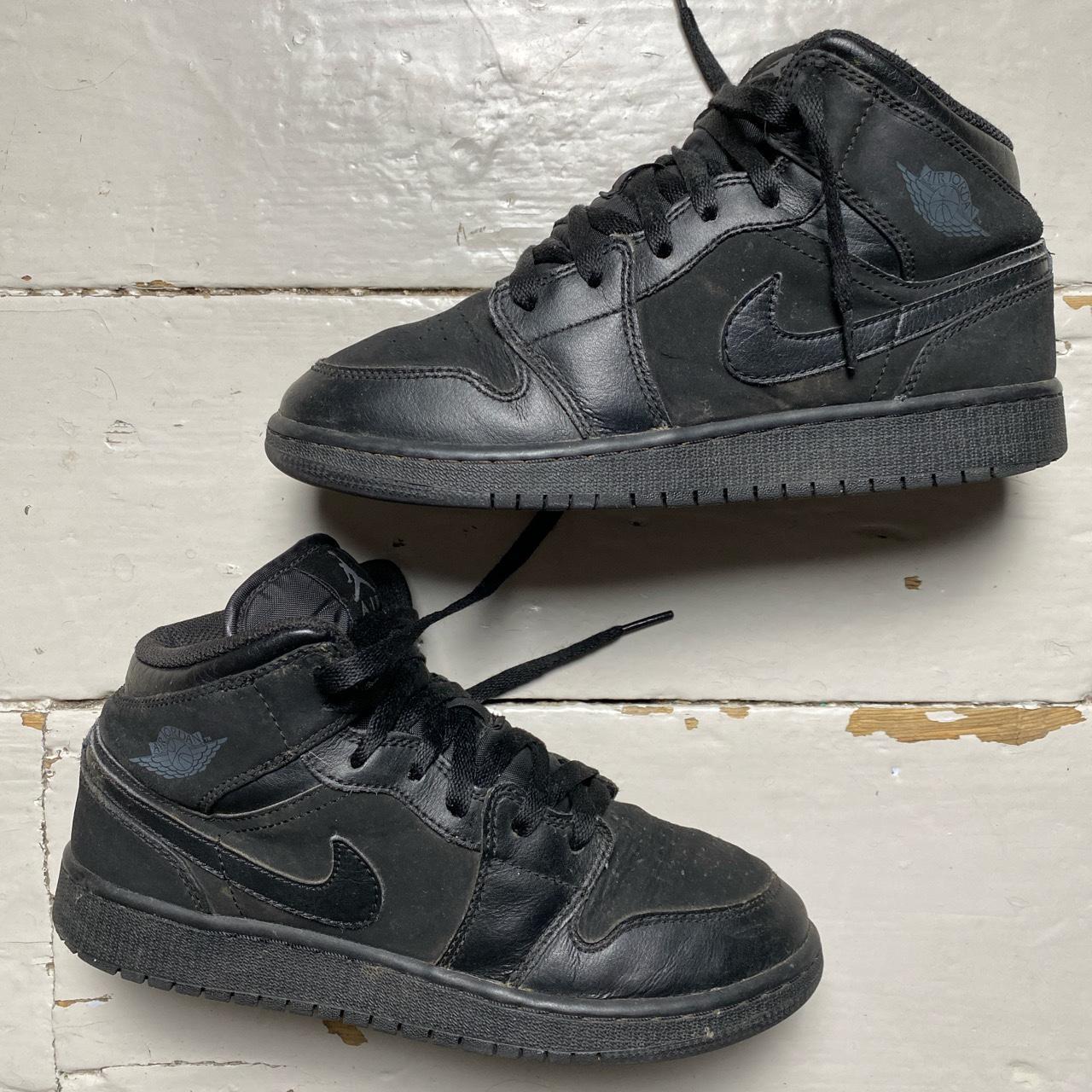Jordan 1 Mid Black