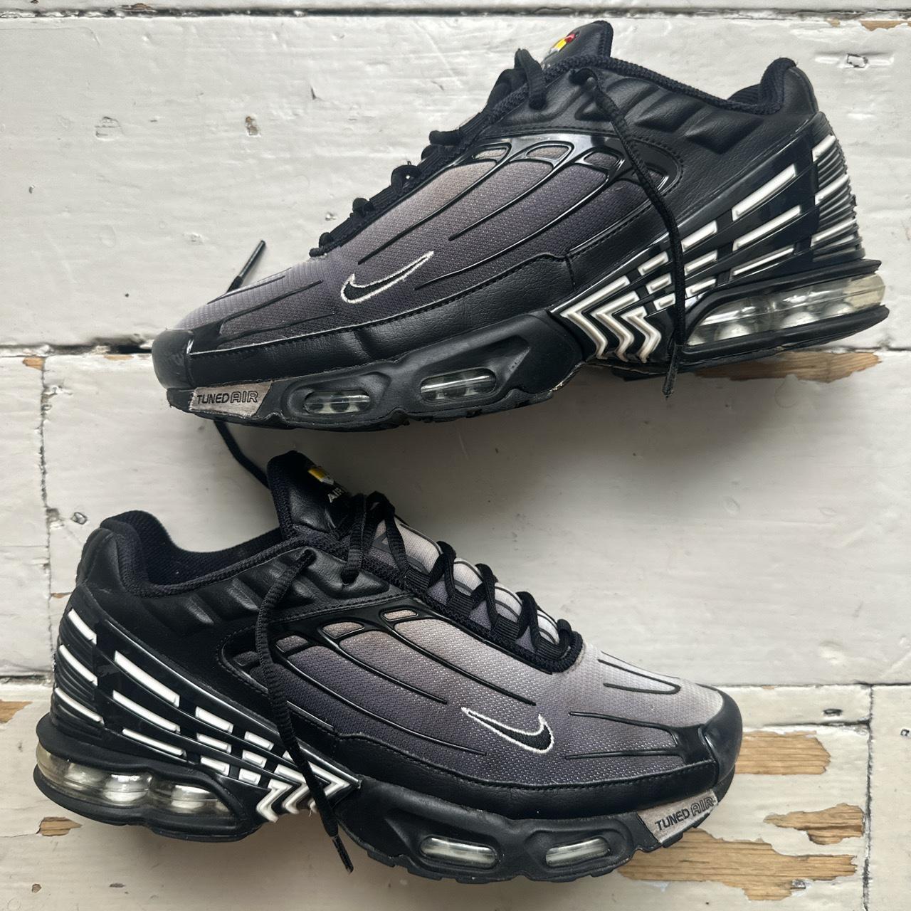 Nike TN 3 III Air Max Plus Black and White