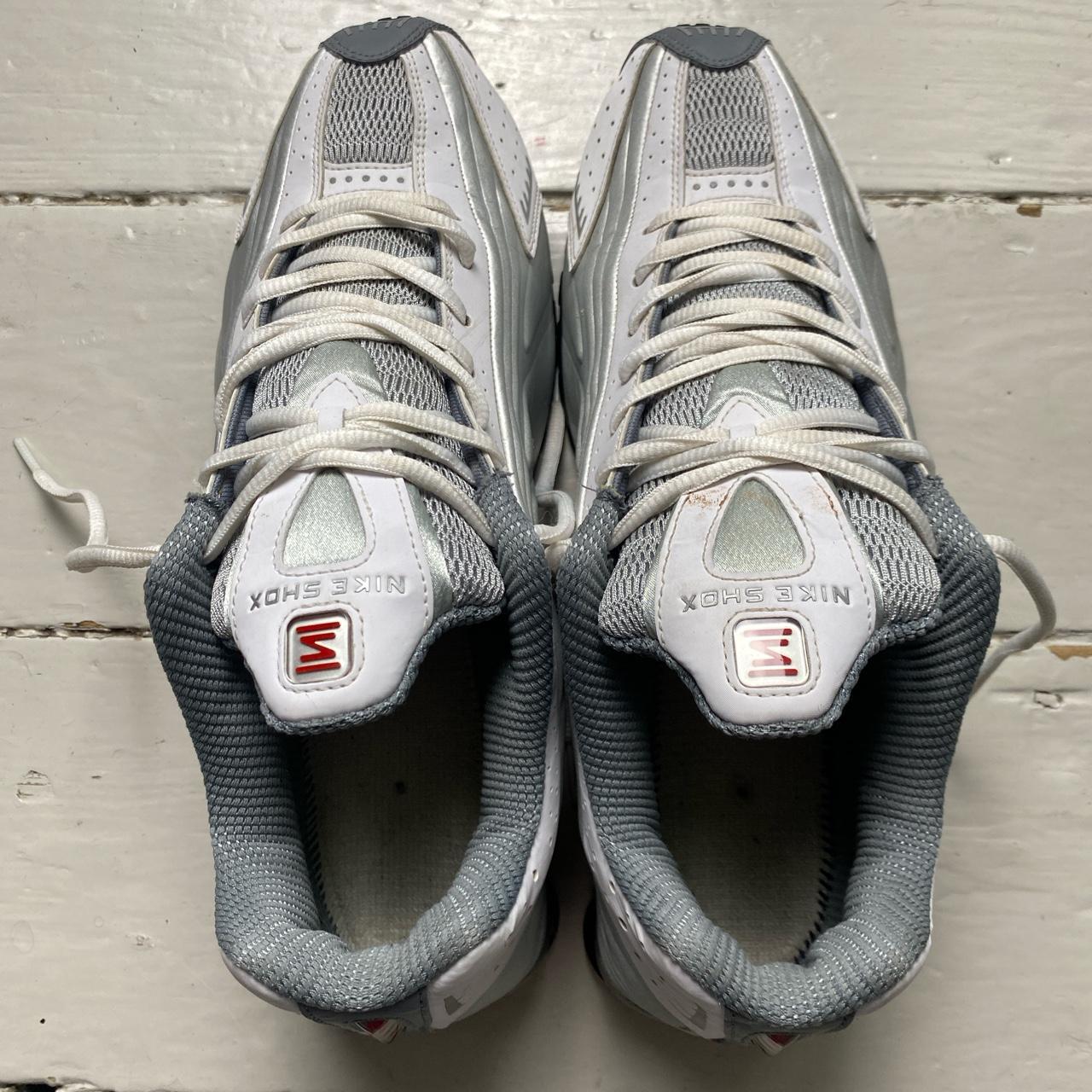 Nike Shox R4 Silver White and Red OG (UK 11)