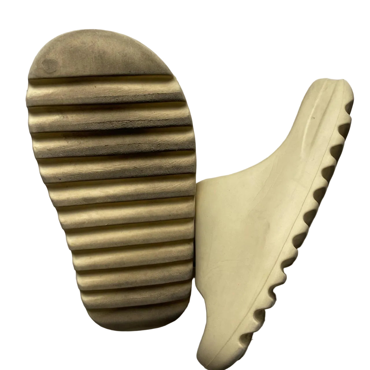 Yeezy Slide Bone (UK 4)