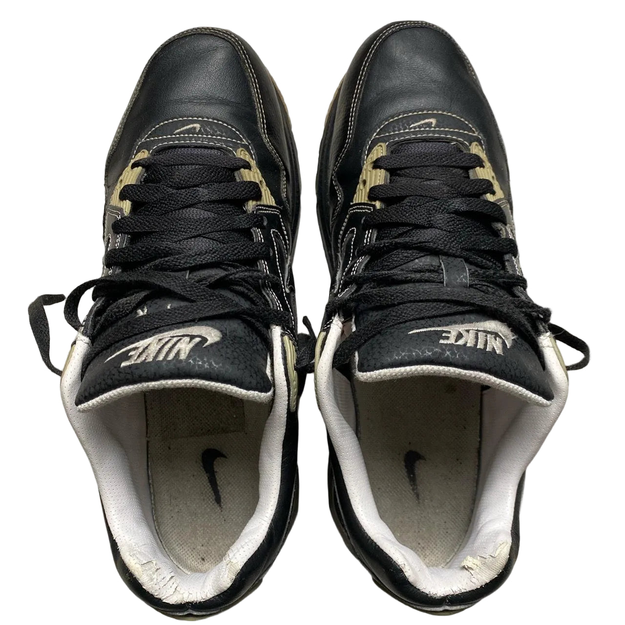 Nike Air Max Skyline Command Black and White Contrast Stitch (UK 9)