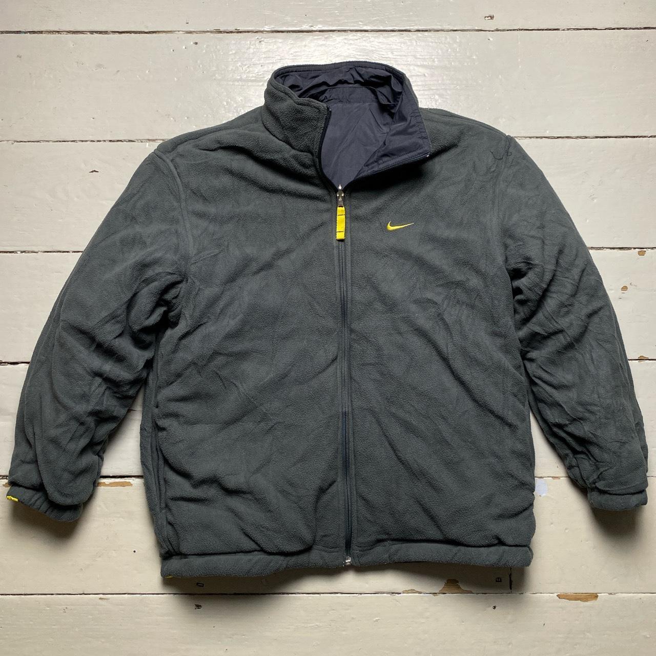 Nike Vintage Womens Reversible Fleece and Puffer Jacket