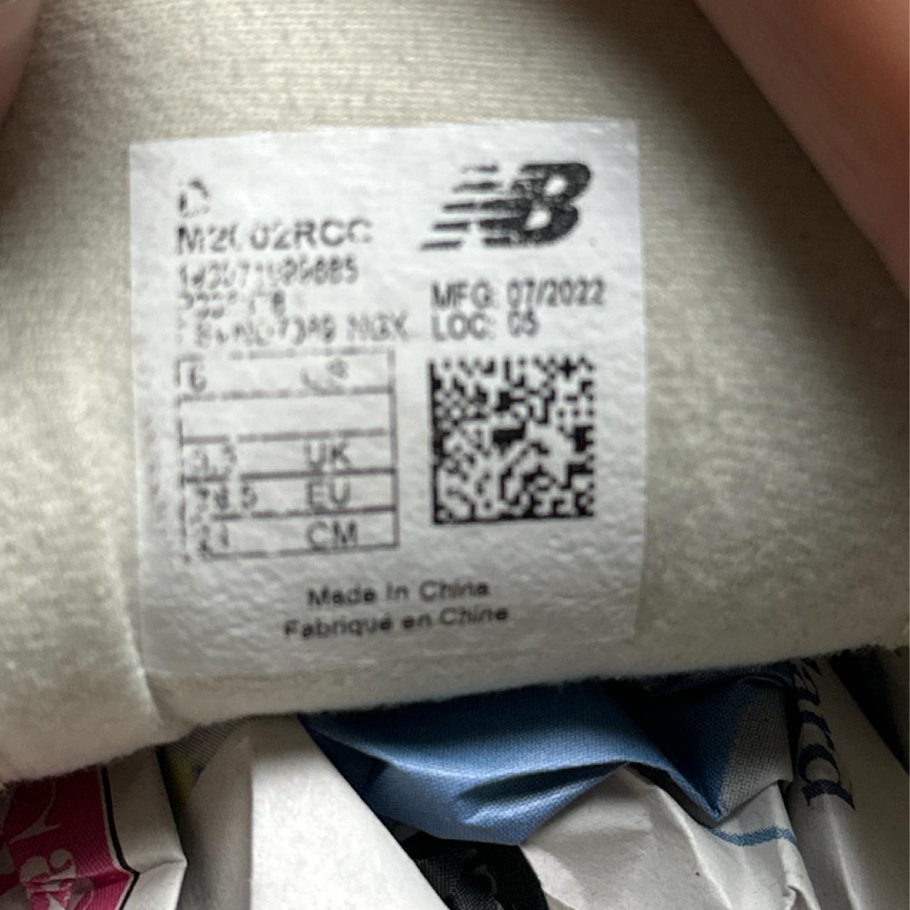New Balance 2002R Cream Bone Womens Trainers (UK 5.5)