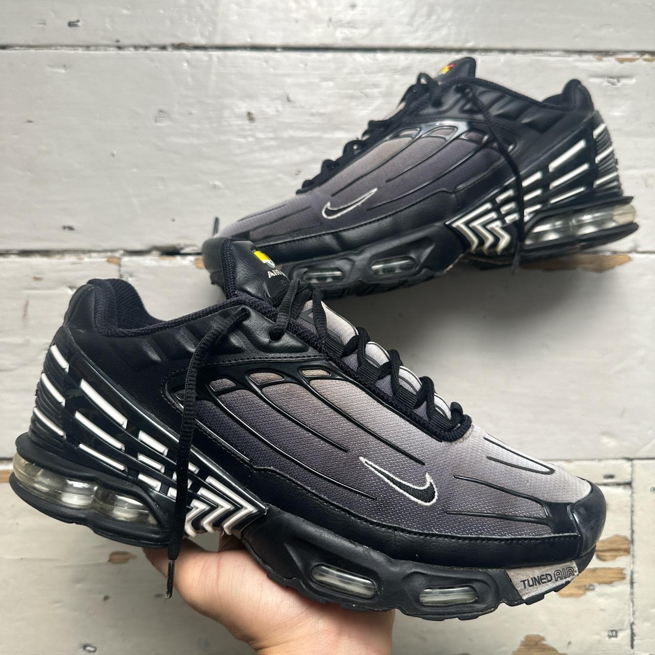 Nike TN 3 III Air Max Plus Black and White