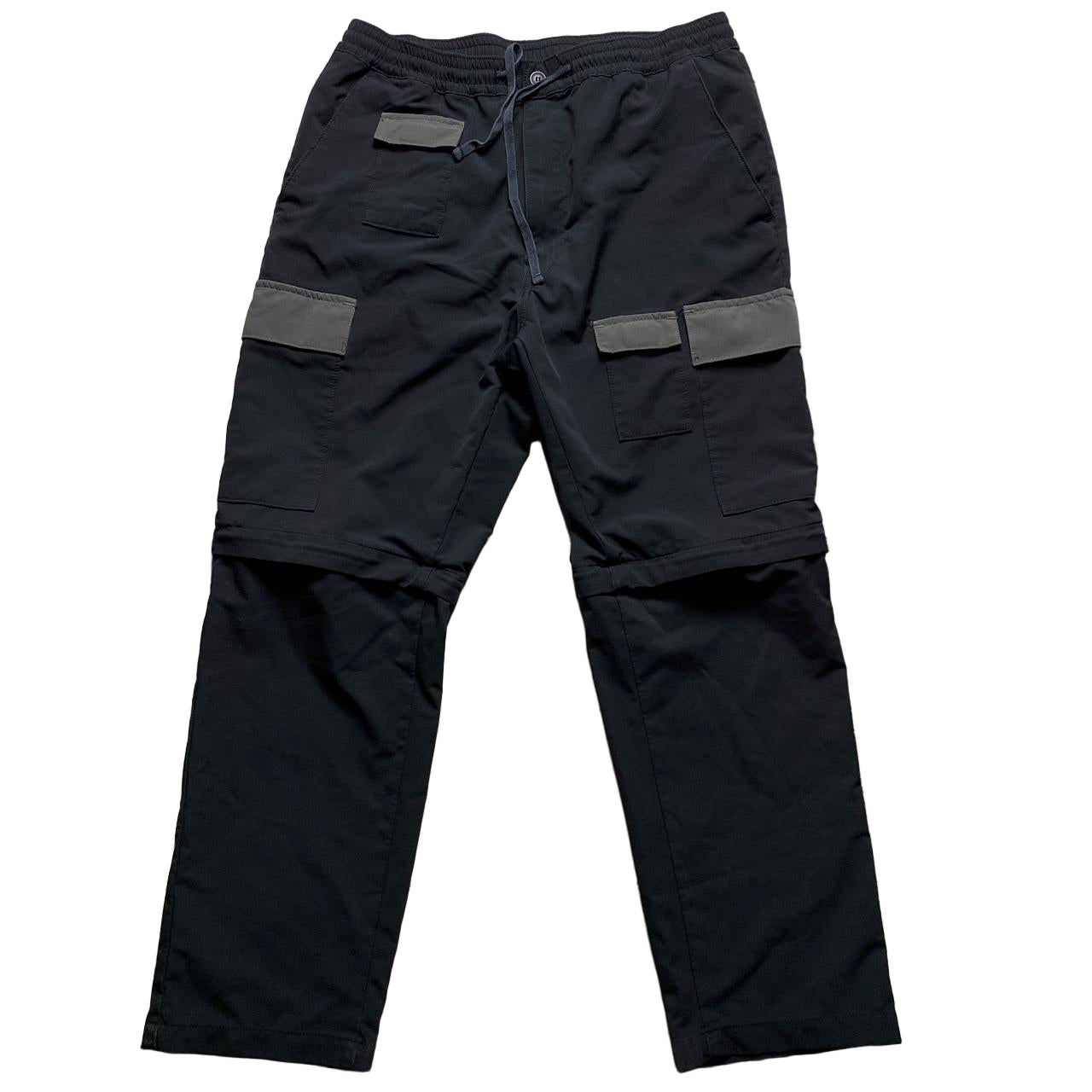 Levis Cargo Tracksuit Bottoms Shorts Black and Grey (32W)