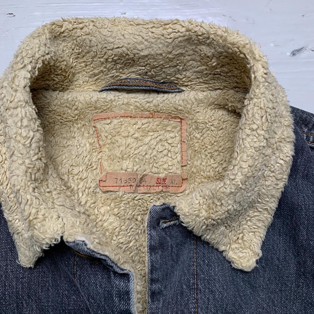 Levis 71550-04 Vintage Grey Sherpa Denim Jacket (XL)