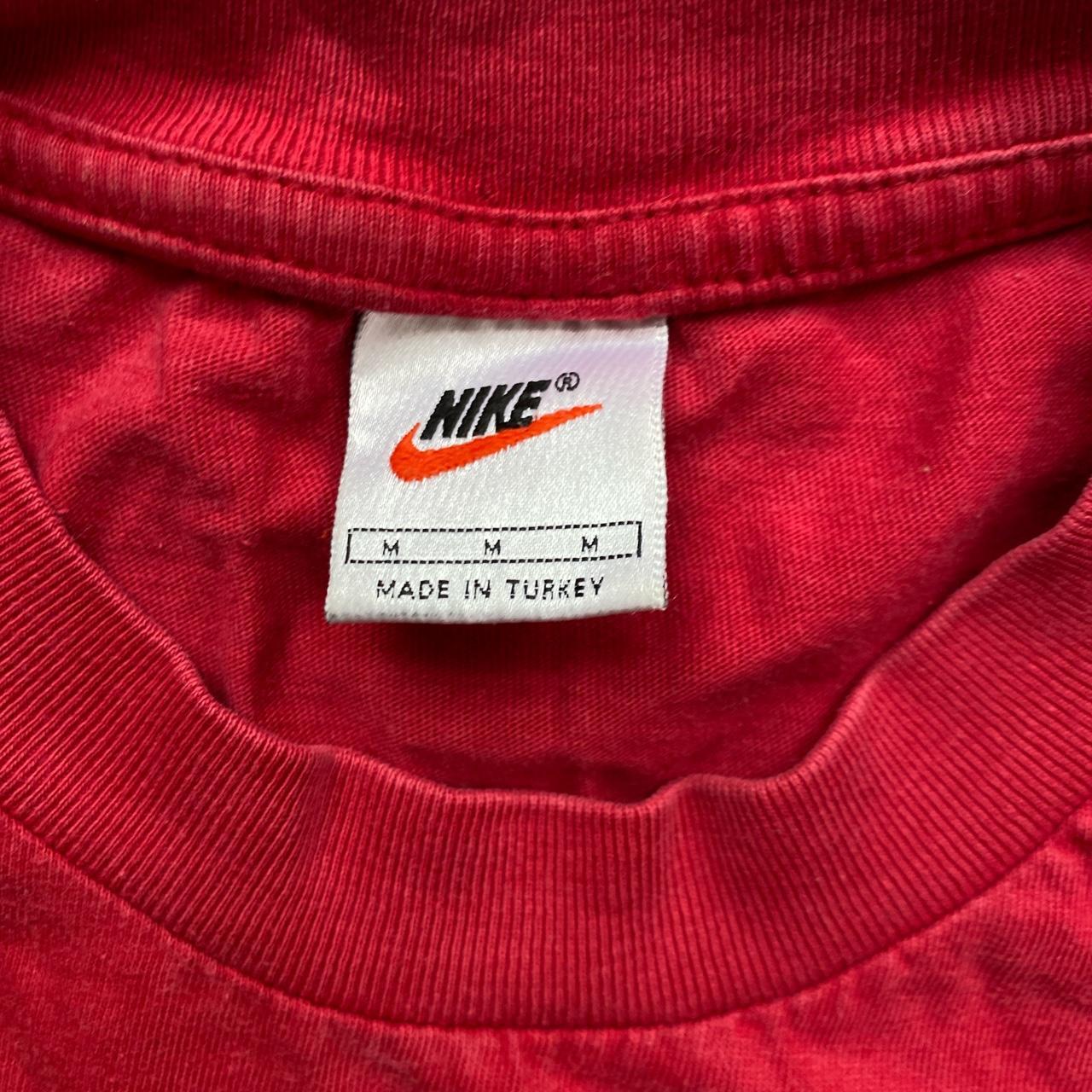 Nike Vintage 90’s Swoosh Red and Black T Shirt (M)
