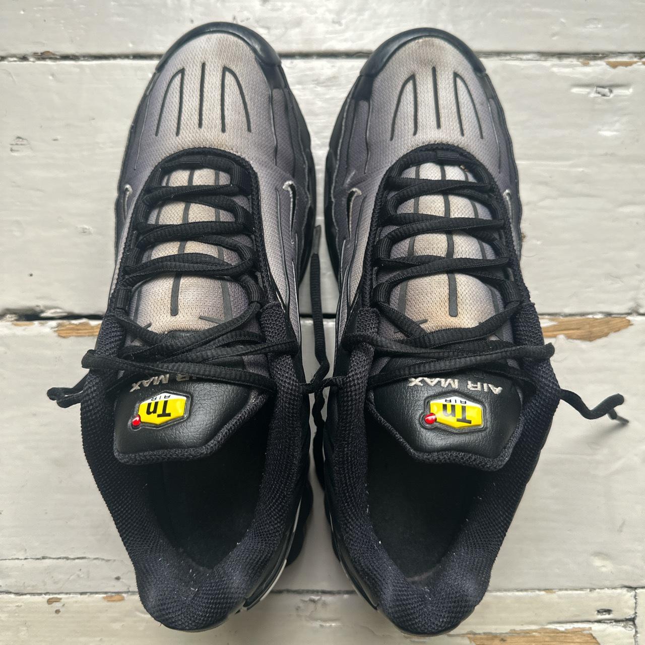 Nike TN 3 III Air Max Plus Black and White