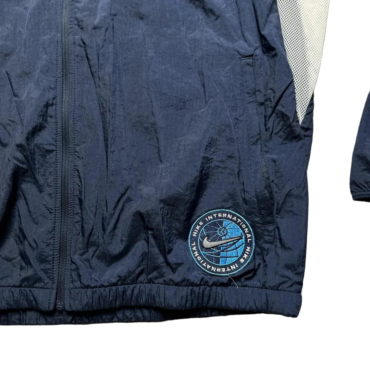 Nike Vintage Windrunner Windbreaker Lightweight Shell Jacket Navy and White (L)