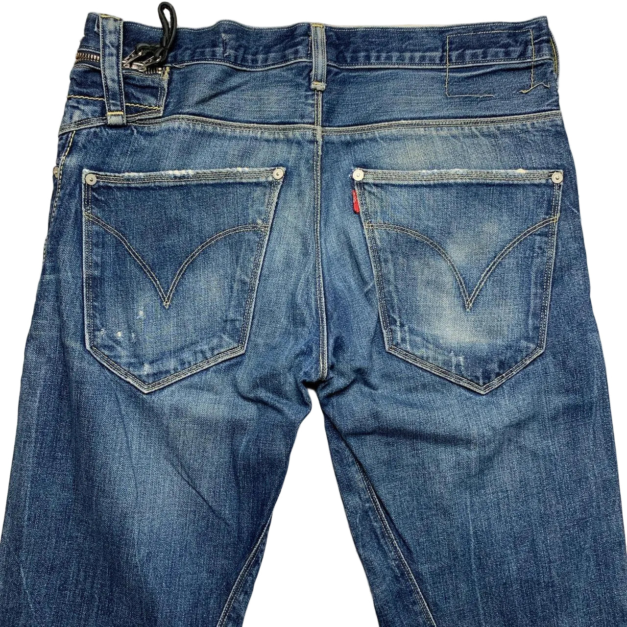 Levis Engineered Distressed Slim Combat Cargo Jeans (32W)
