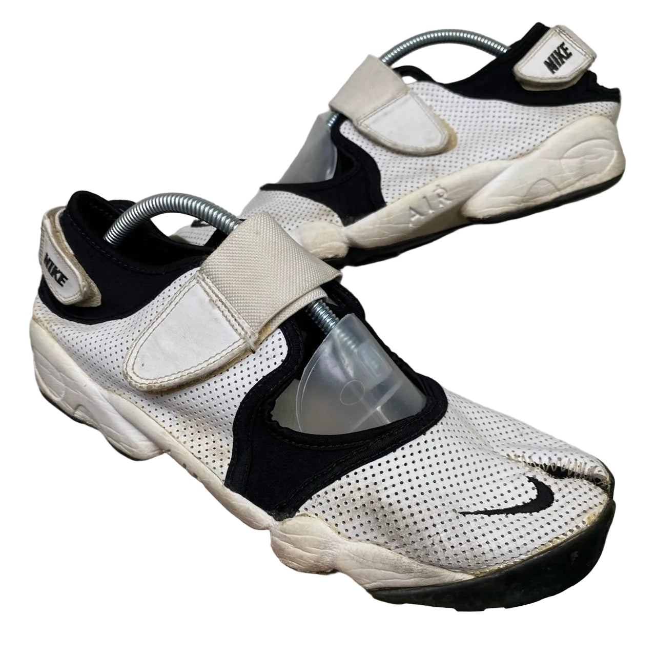 Nike Air Rift Vintage White and Black 2006 (UK 10)