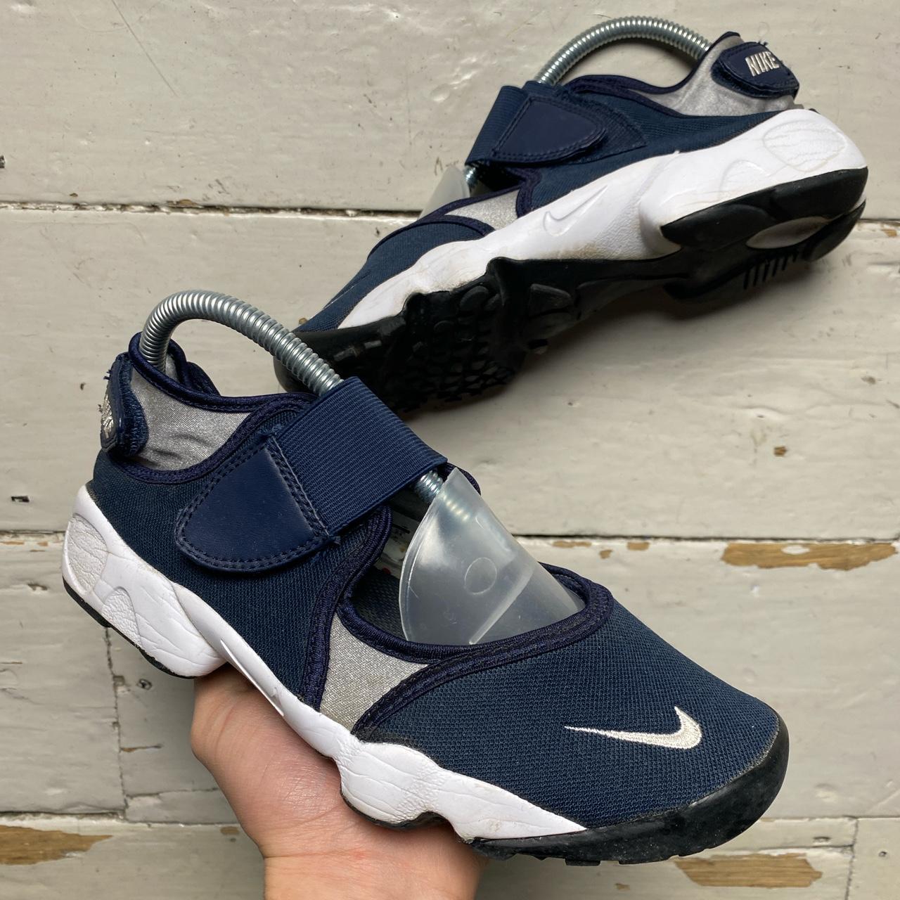 Nike air rift navy white Clearance
