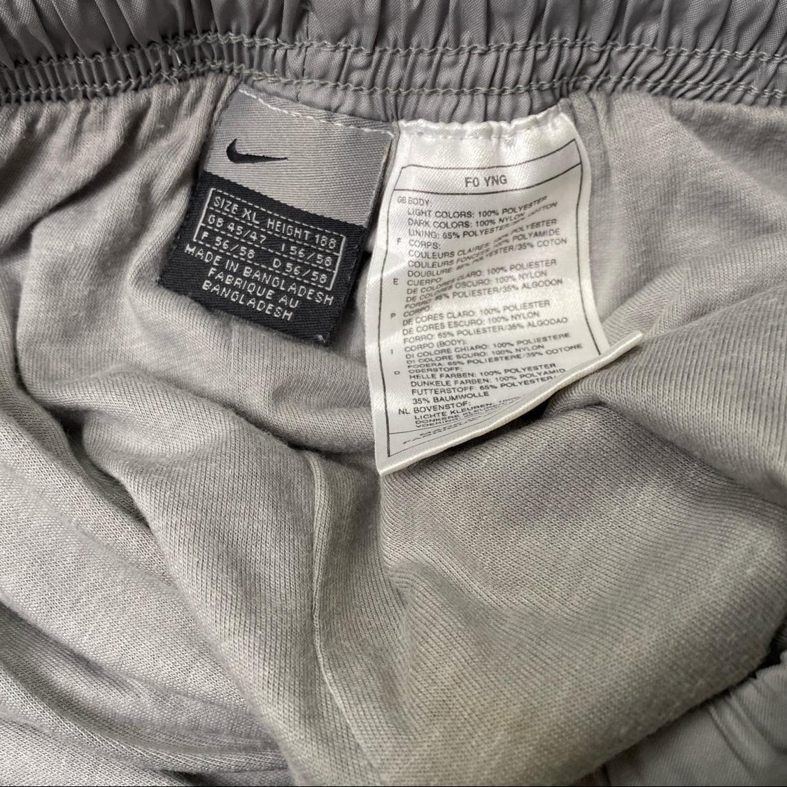 Nike Vintage Baggy Track Pant Cargo Style Shell Bottoms Navy Grey and Red (XL)