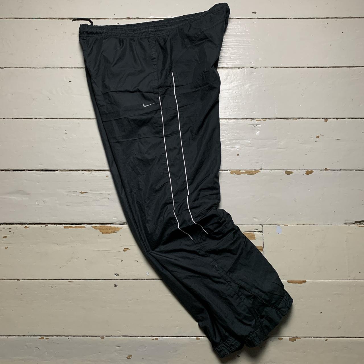 Nike Vintage Swoosh Baggy Shell Bottoms black and White