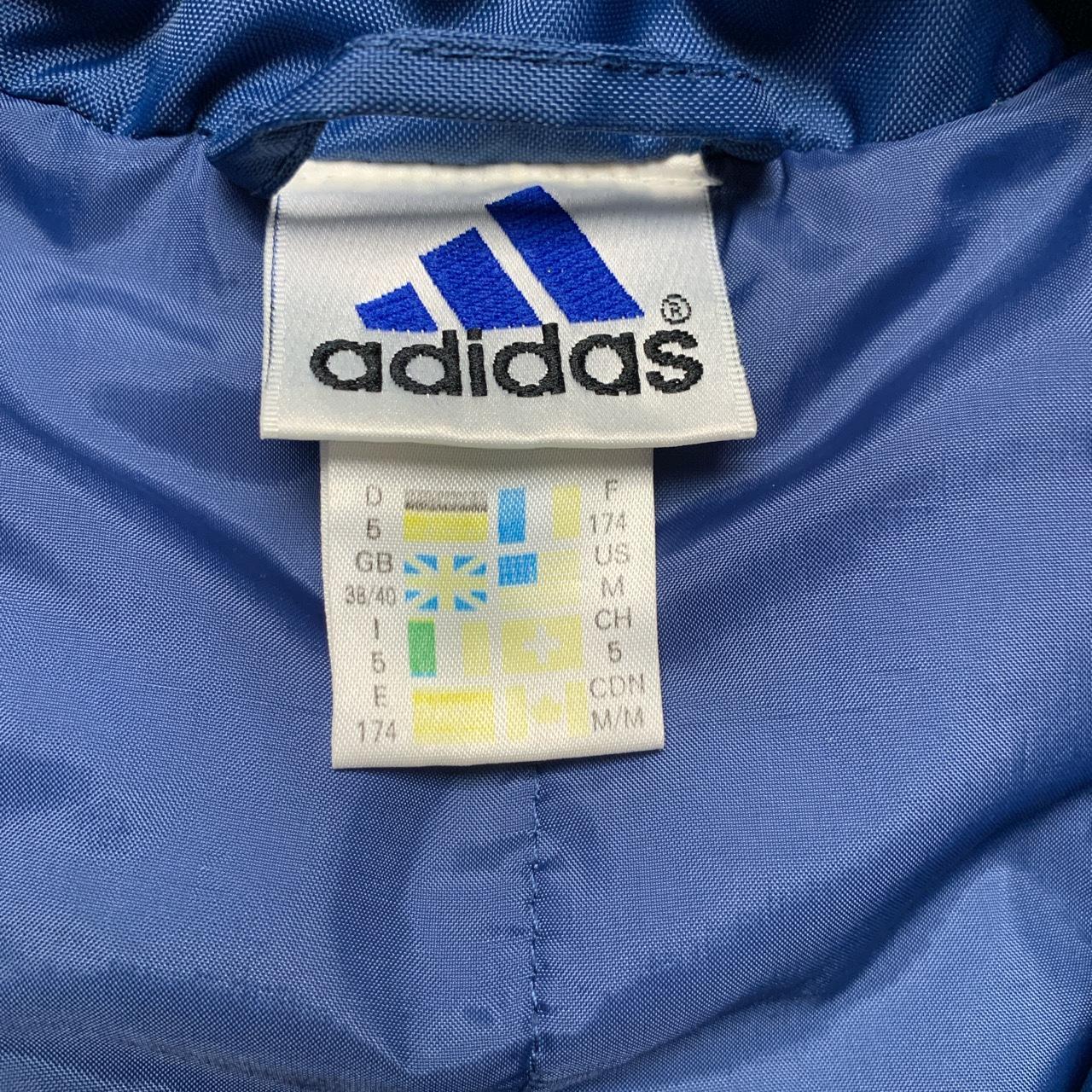 Adidas Vintage 90’s Blue White and Red Puffer Jacket (M)