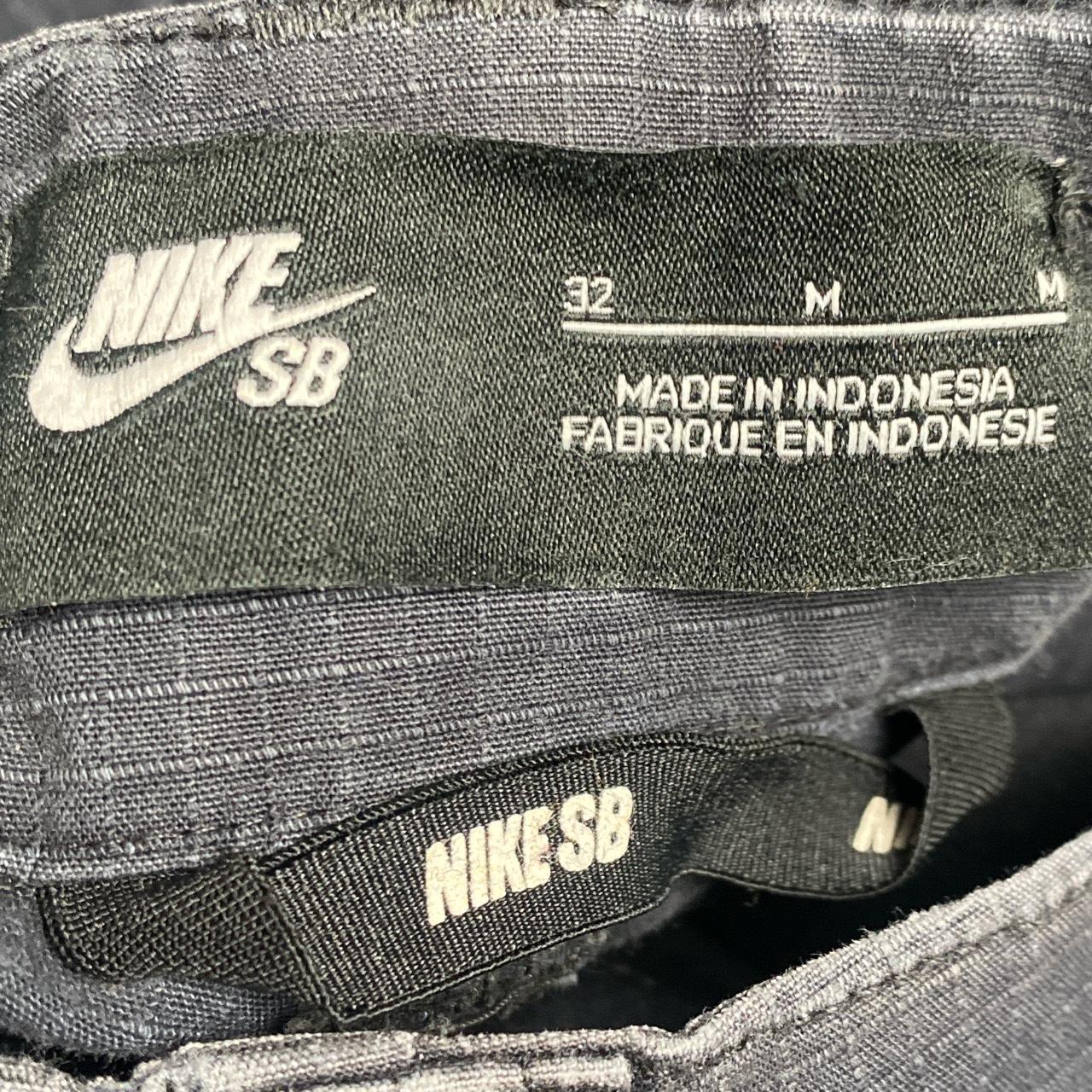 Nike SB Vintage Black Cargo Parachute Trousers (M)