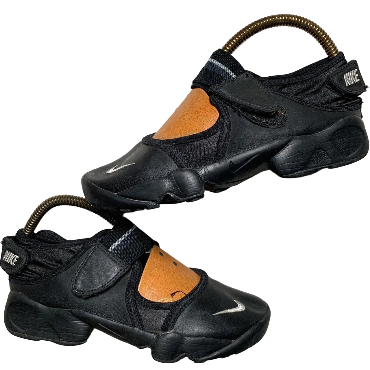 Nike Air Rift Black Leather and White (UK 3.5)