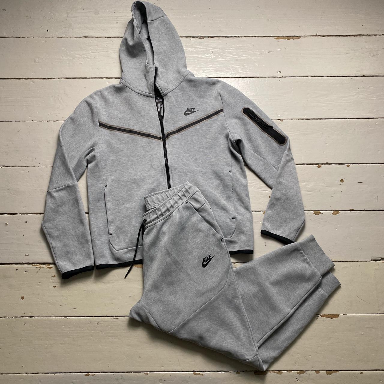 Nike Tech Fleece New Season Grey Tracksuit