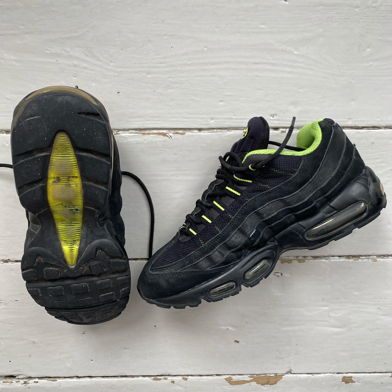Nike Air Max 95 Black Volt Neon Green (UK 7.5)