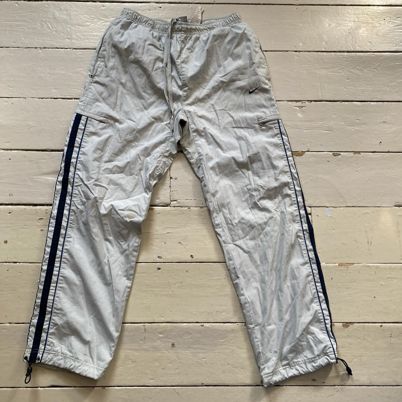 Nike Swoosh Vintage Shell Cargo Bottoms (Large)