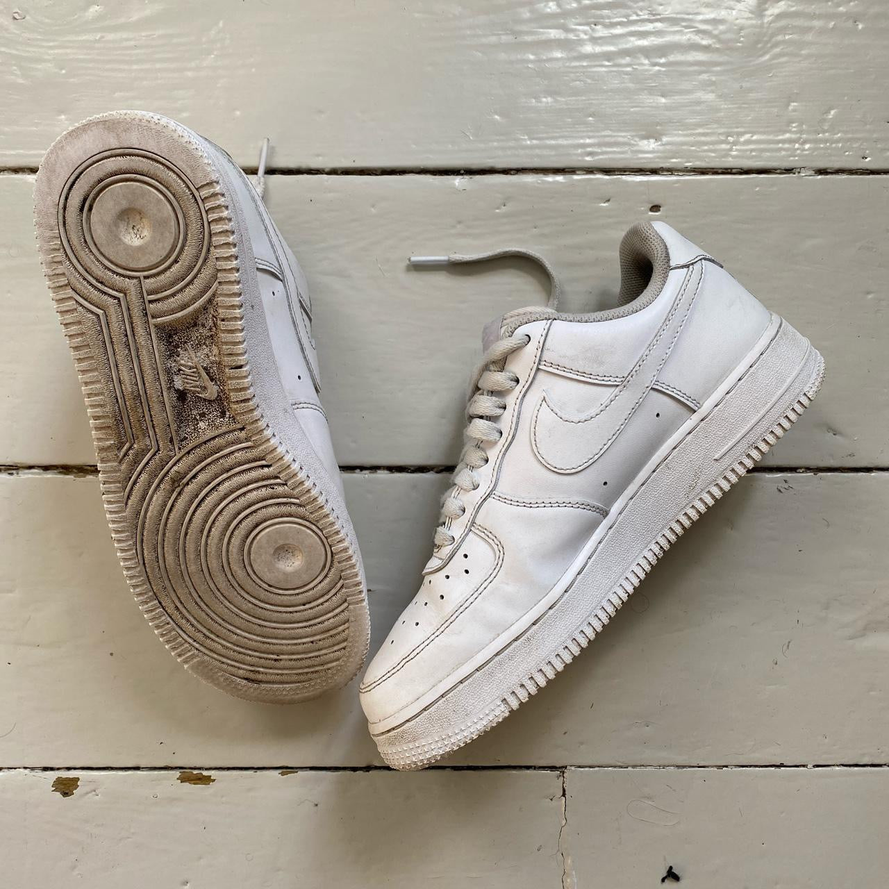 Nike Air Force 1 White (UK 8)