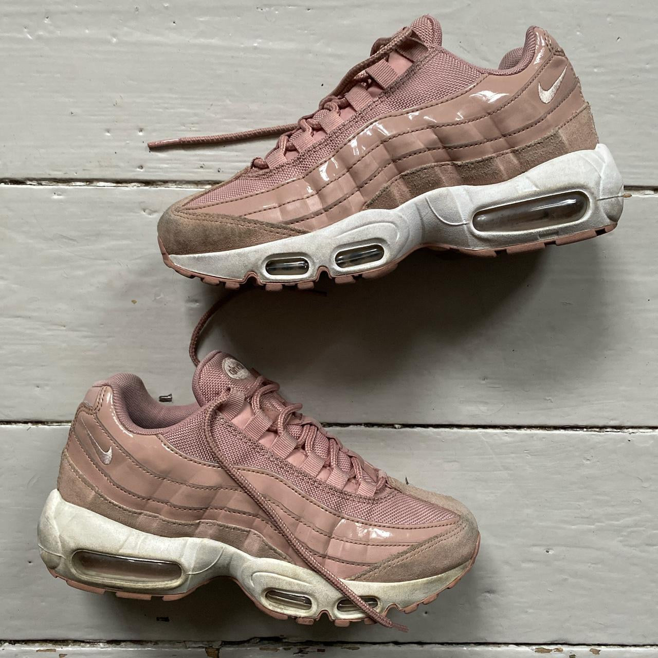 Nike Air Max 95 Pink and White (UK 4.5)