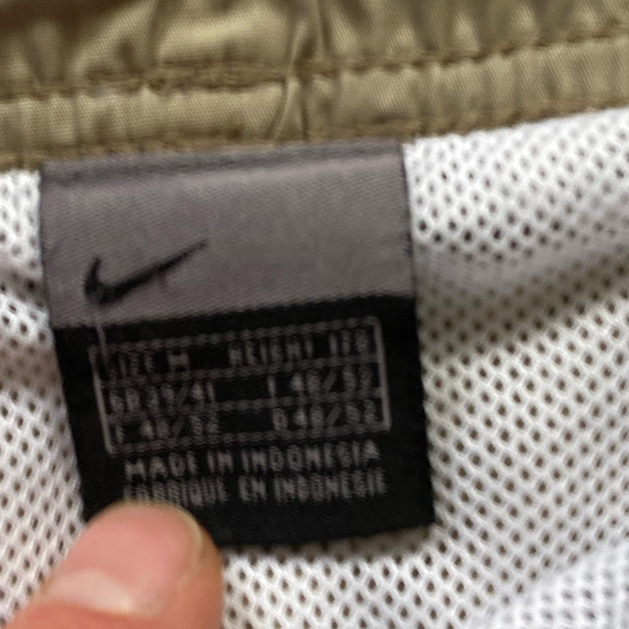 Nike Vintage Hexi Athletic Shorts (Medium)