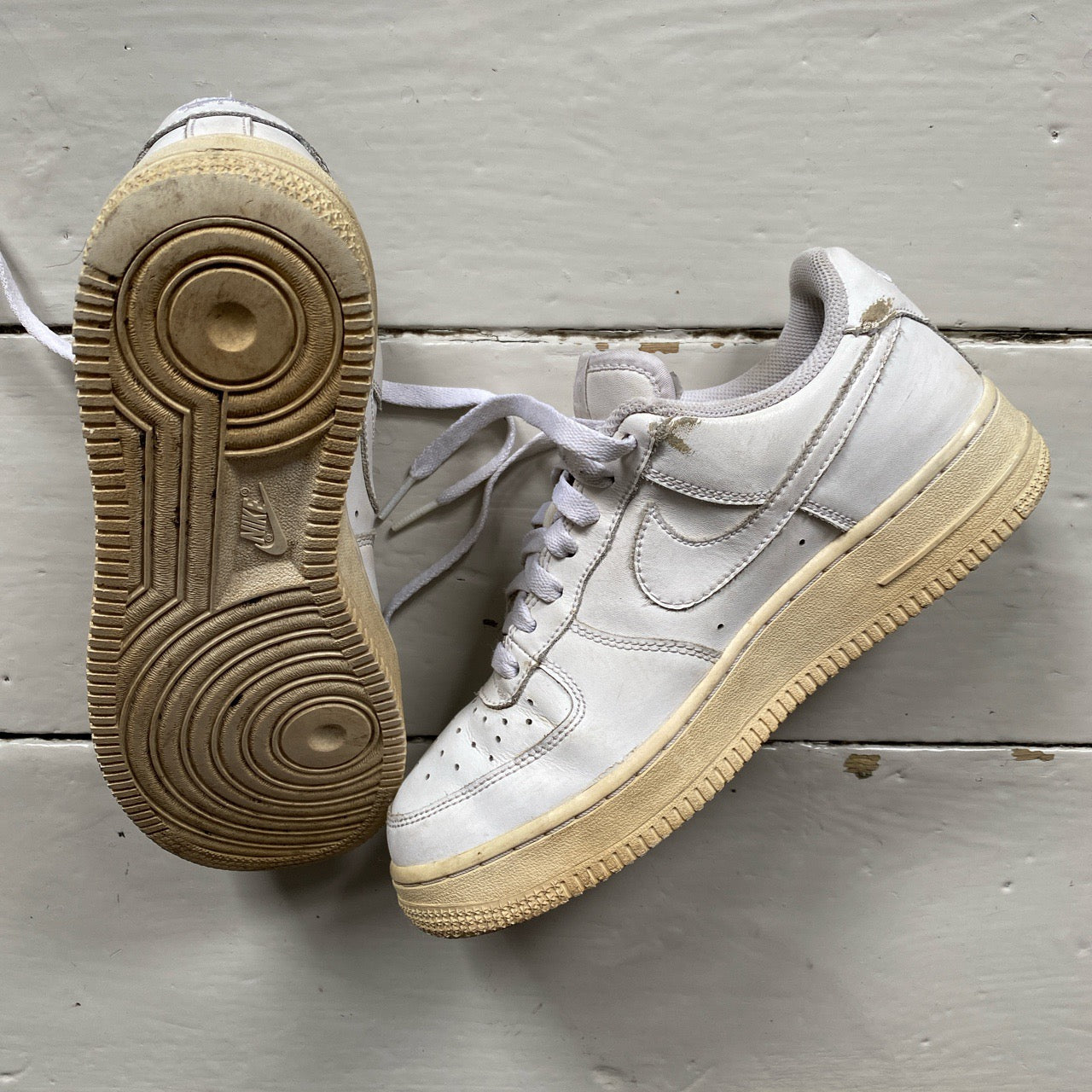 Nike Air Force 1 Vintage White (UK 5)