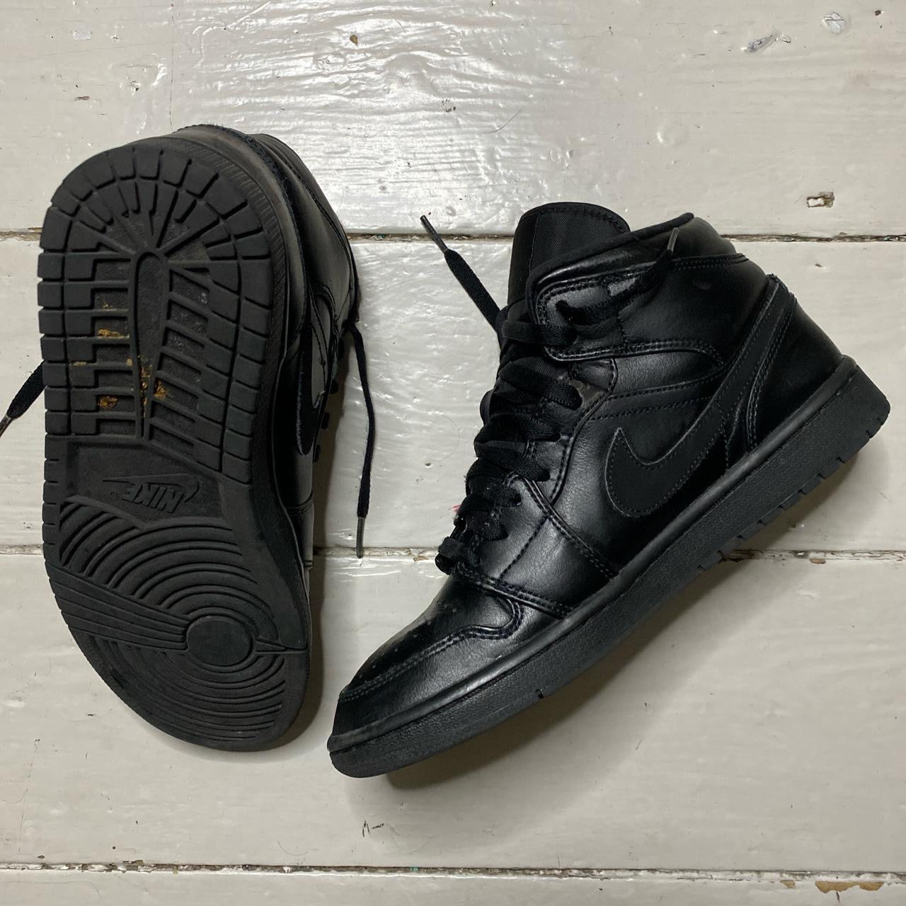 Jordan 1 Mid Black (UK 7.5)