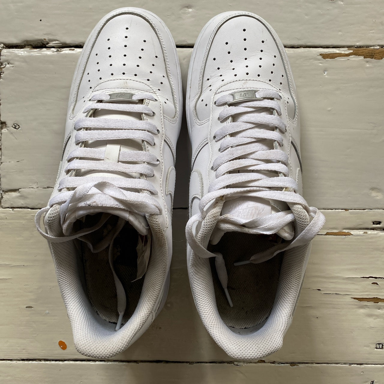 Nike Air Force 1 White (UK 9)