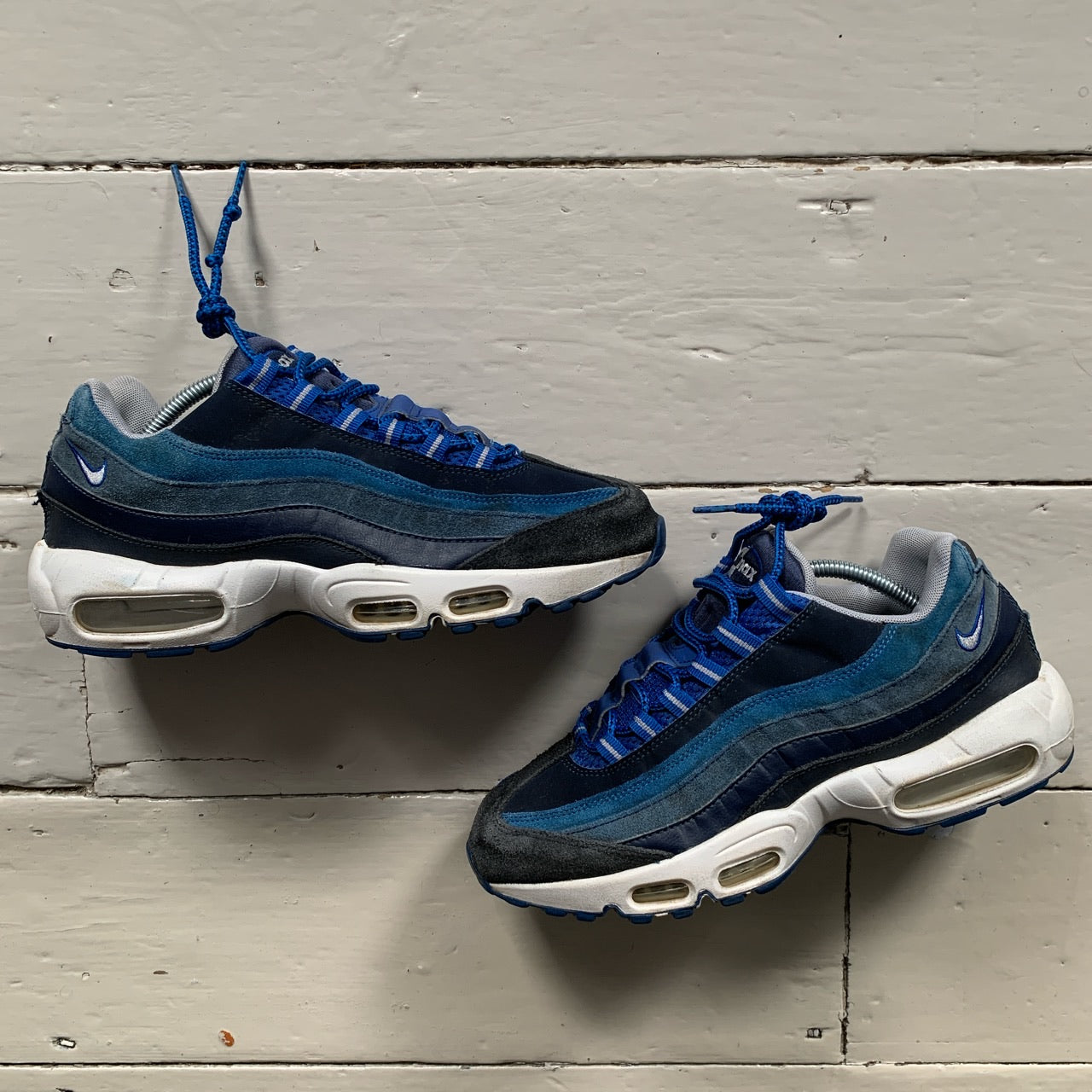 Nike Air Max 95 Blue and White (UK 8)