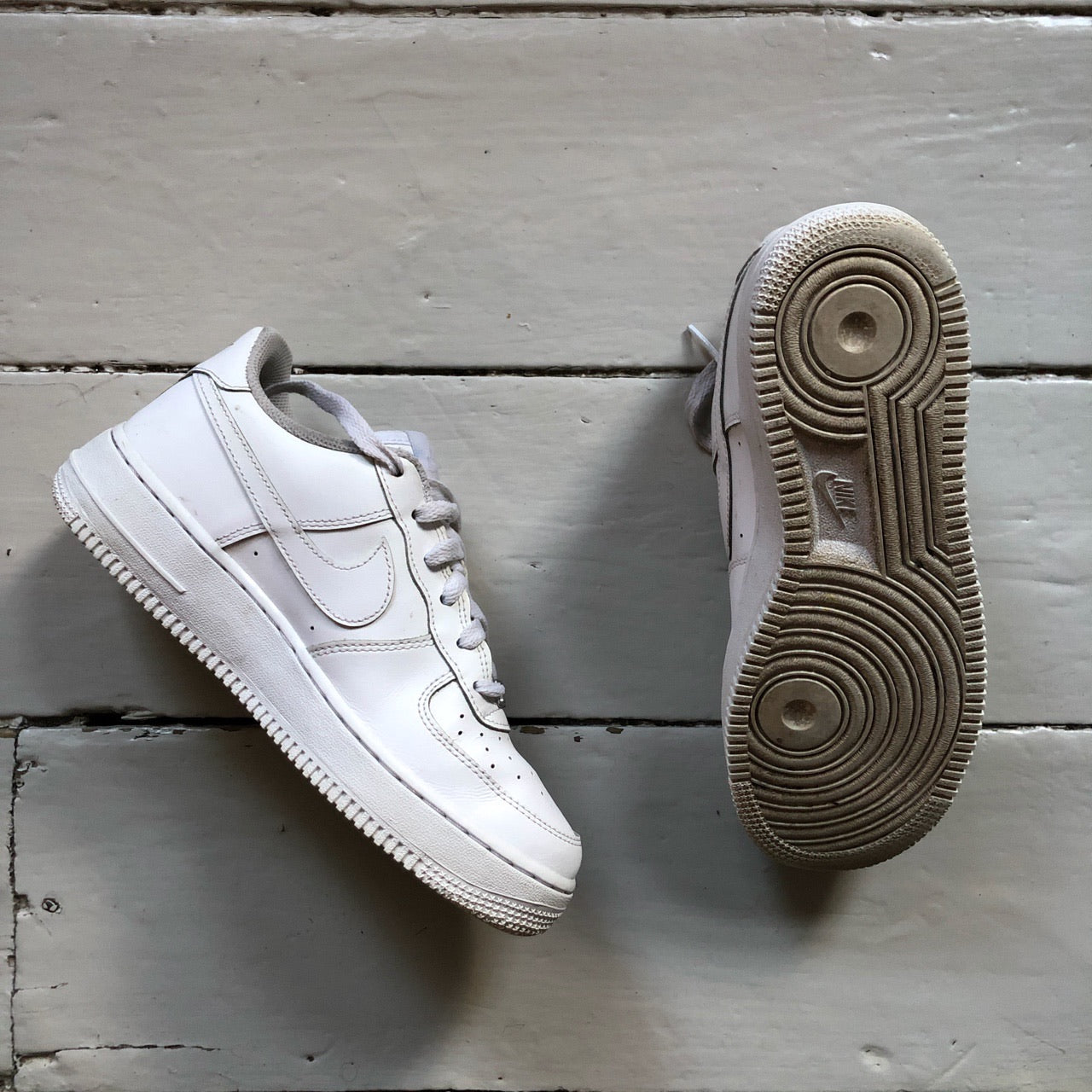 Nike Air Force 1 White (UK 5.5)