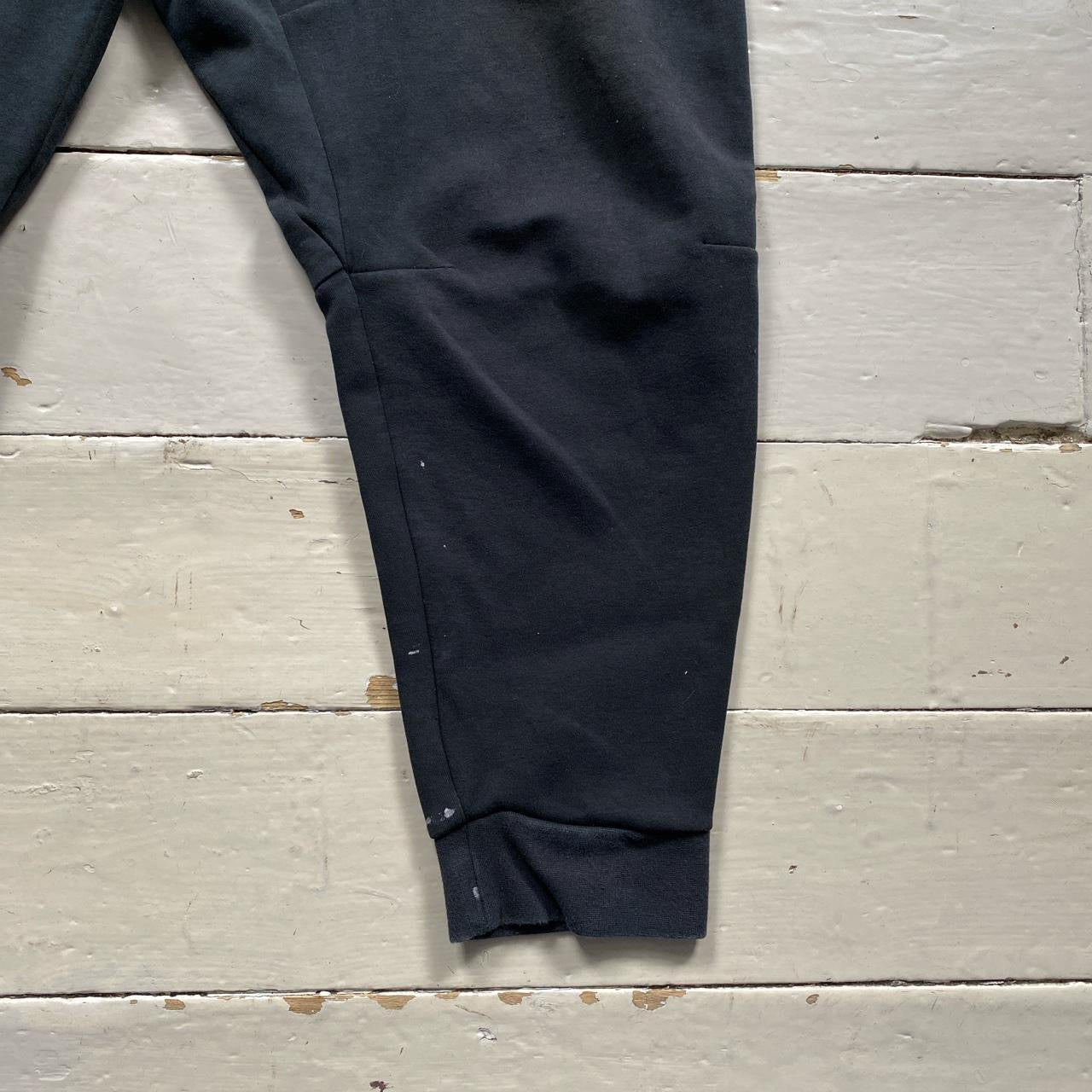 Nike Tech Fleece Black Joggers (XXL)
