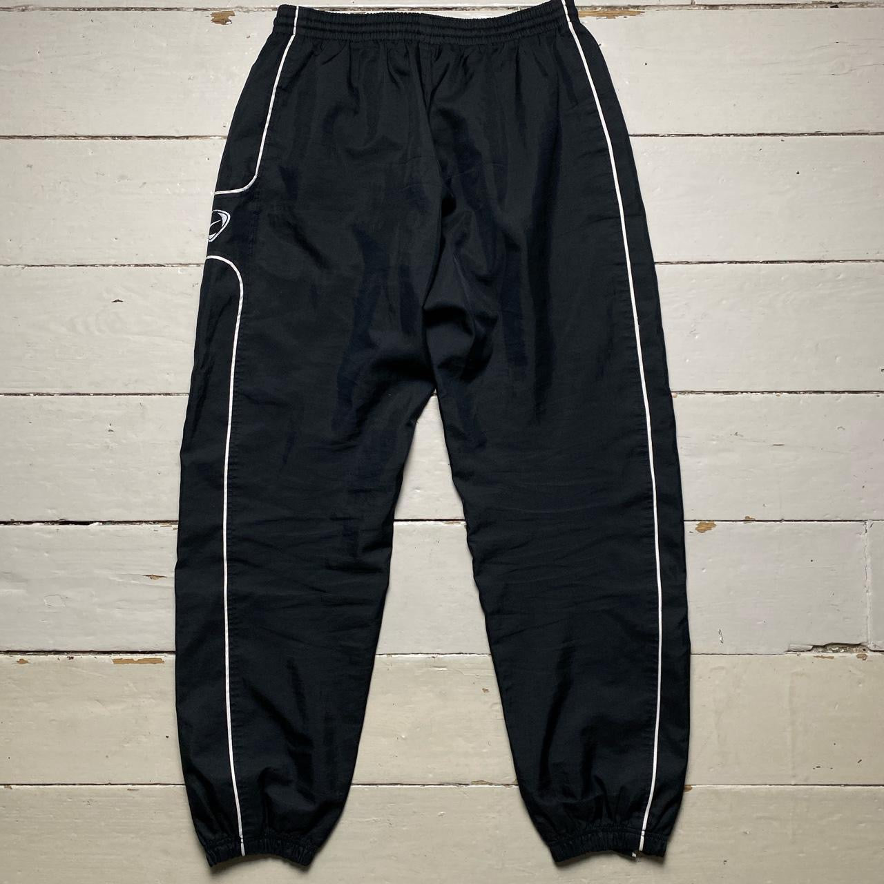 Nike Vintage Baggy Shell Bottoms (Medium)