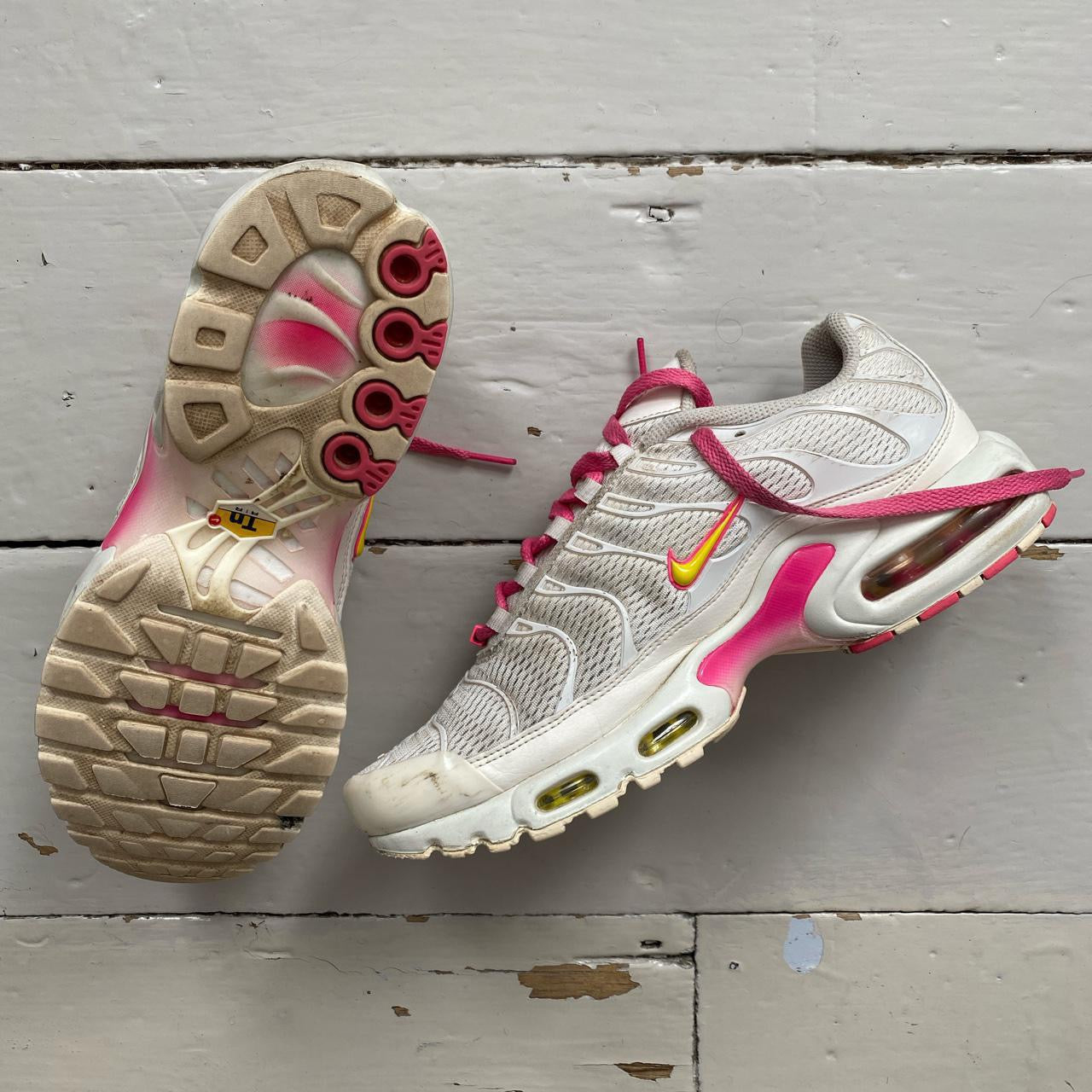 Nike TN Air Max Plus TN’s Sail Digital Pink (UK 7)