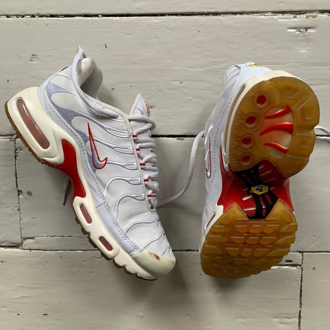 Nike TN Vintage 2003 Leather Red and White (UK 7)