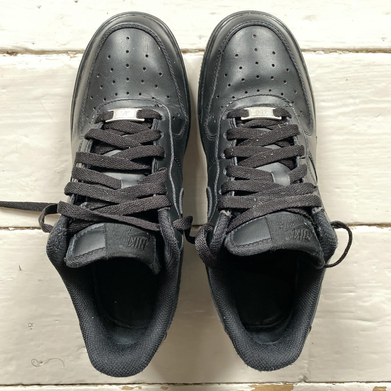 Nike Air Force 1 Black (UK 6)