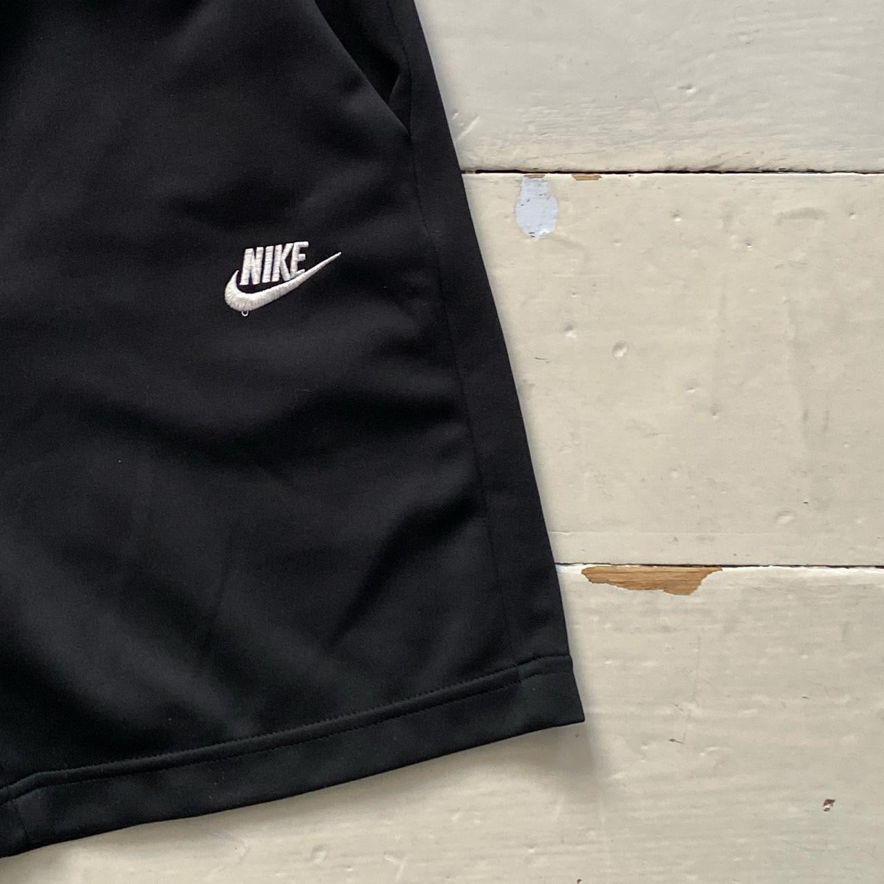 Nike Swoosh Shorts Black (Small)
