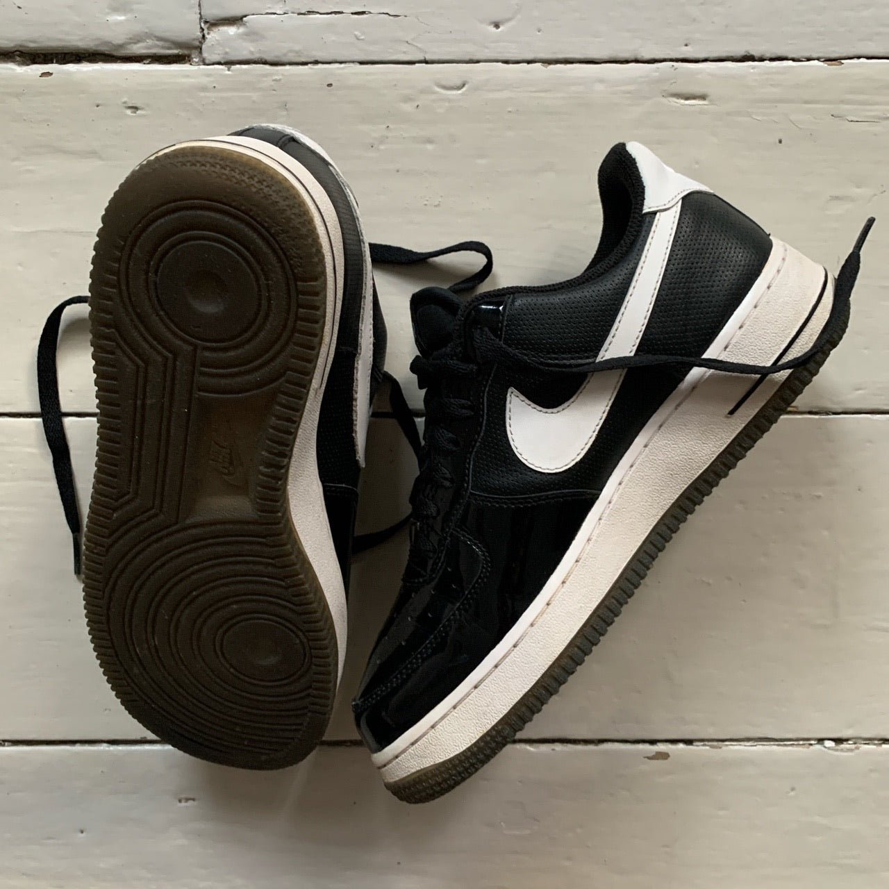 Nike Air Force 1 Black Patent and White (UK 6)